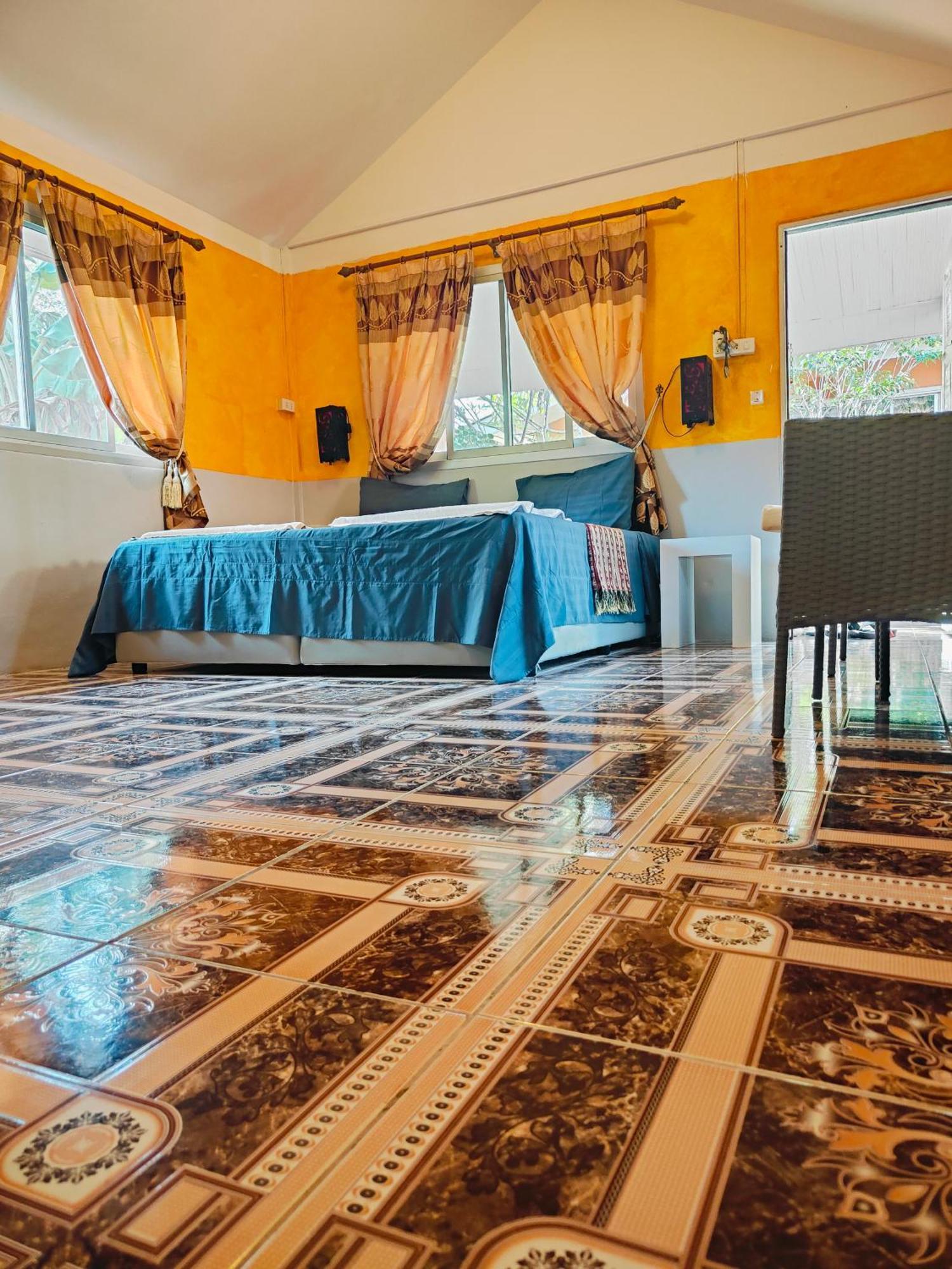 Ban Elephant Blanc Bungalow Ката-Біч Екстер'єр фото